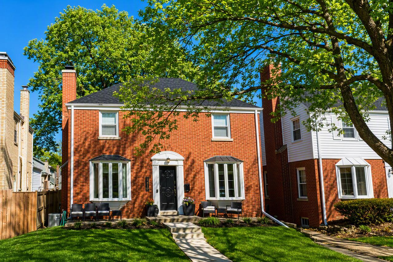 2950 W Jarlath St., Chicago, IL 60645