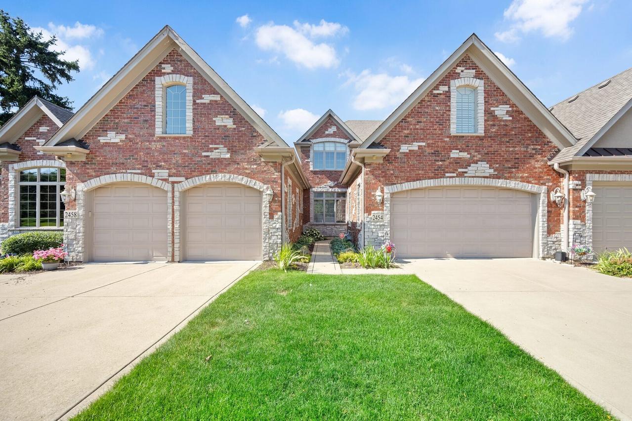 2454 Durand Dr., Downers Grove, IL 60516