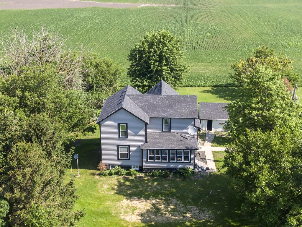 650 E 2200 North Rd., Danforth, IL 60930