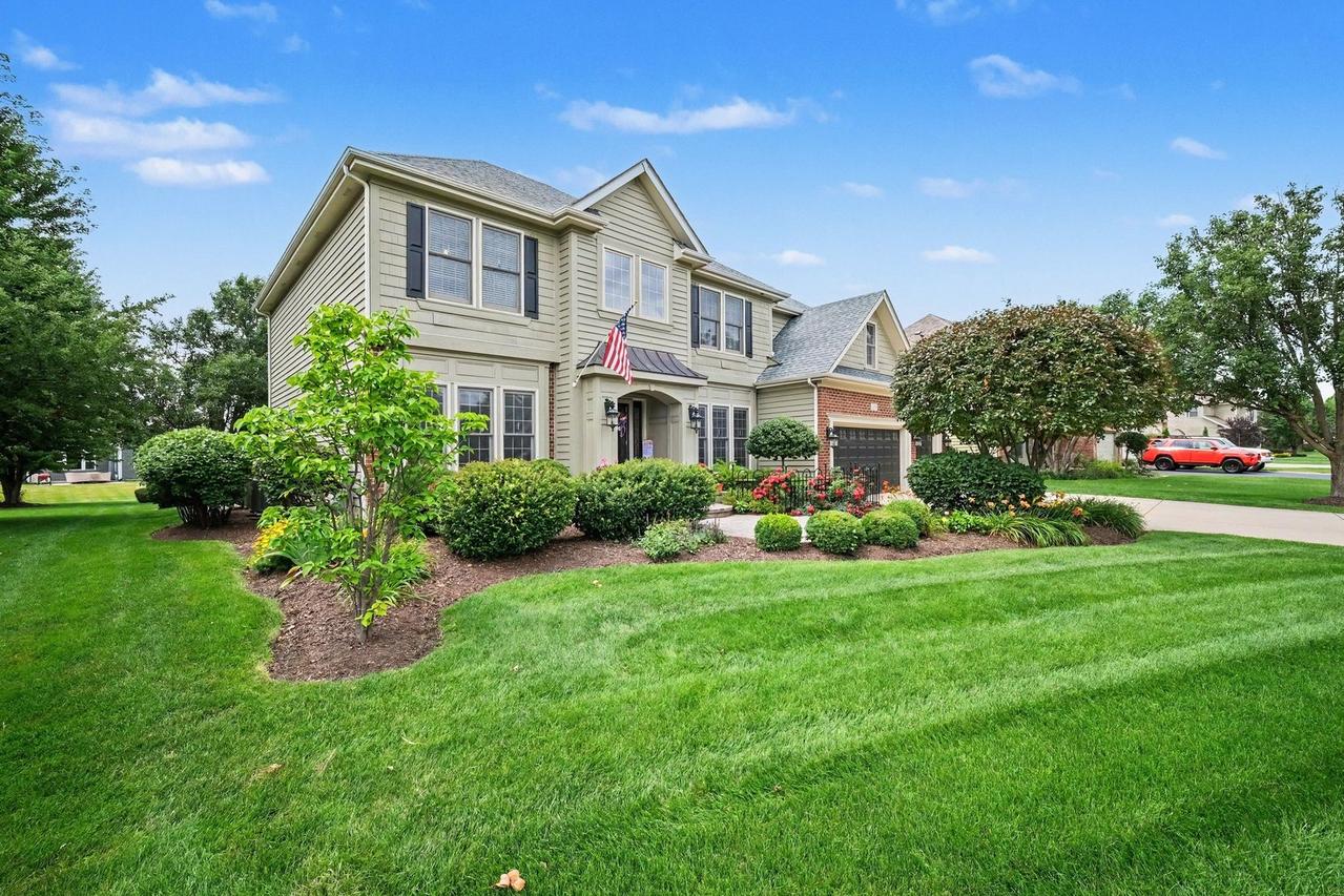 430 Pheasant Hill Dr., North Aurora, IL 60542