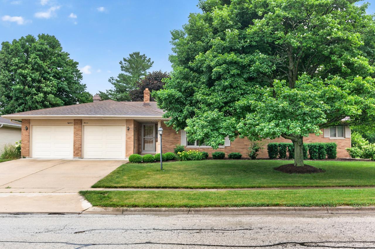 1811 Park Ave., Sycamore, IL 60178