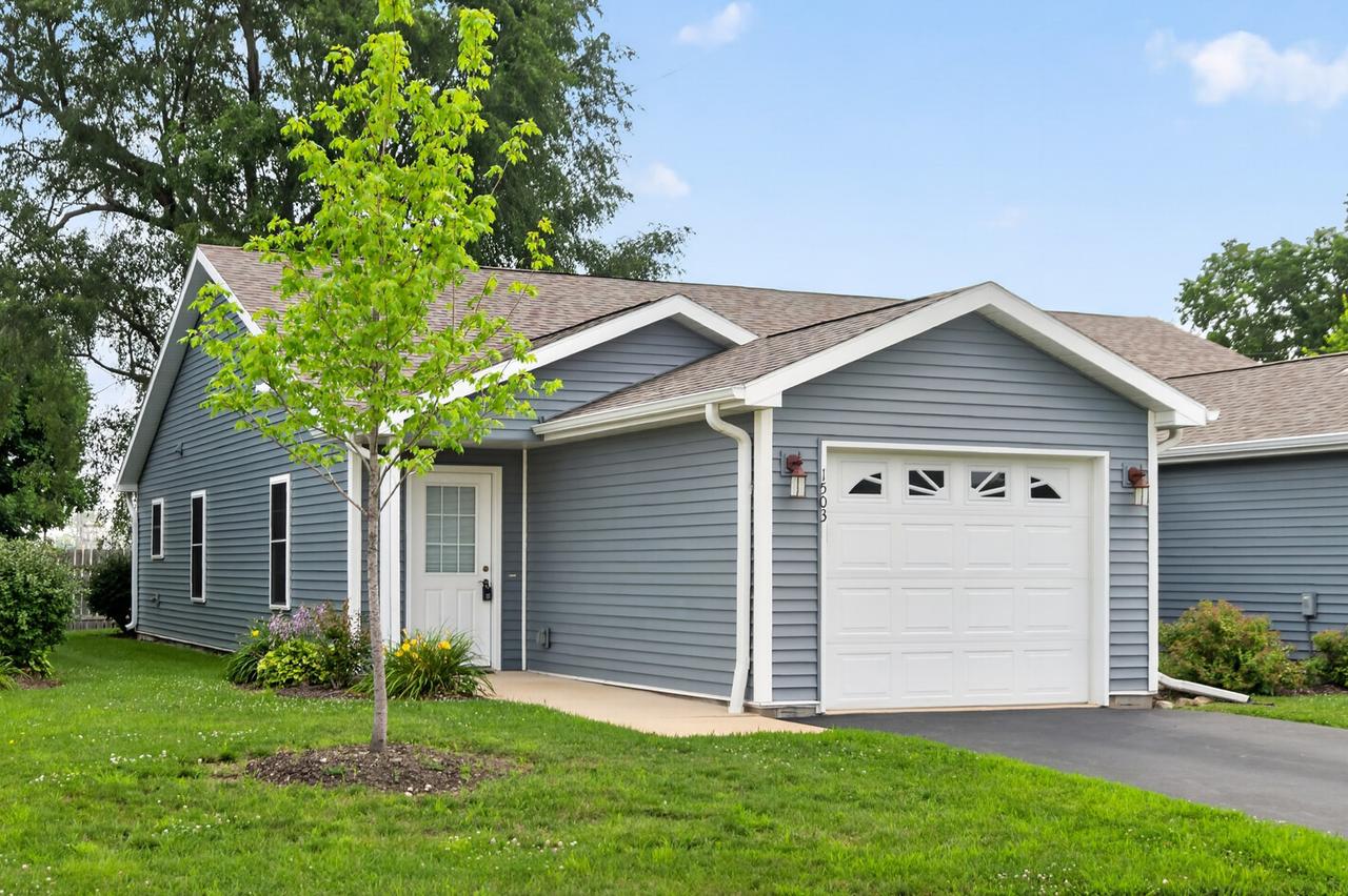 1503 Eadens Pl., Dixon, IL 61021