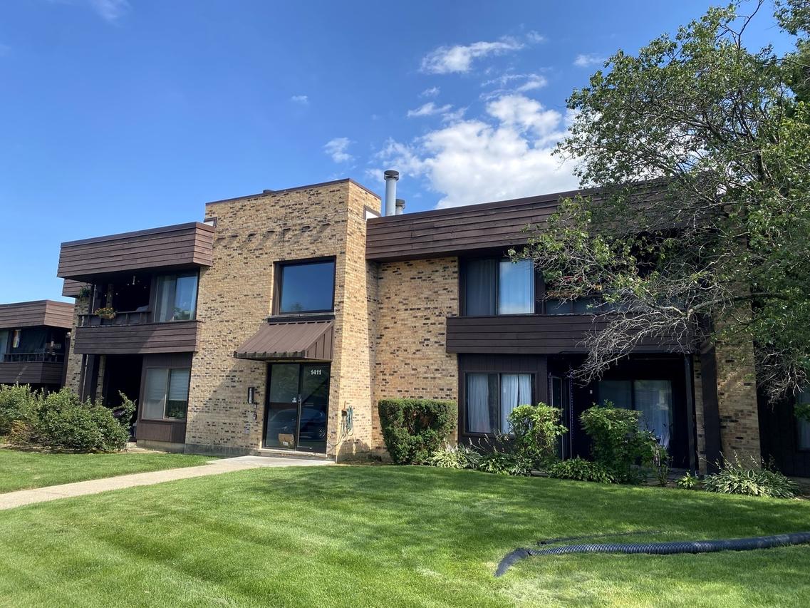1411 N Sterling Ave. #202, Palatine, IL 60067