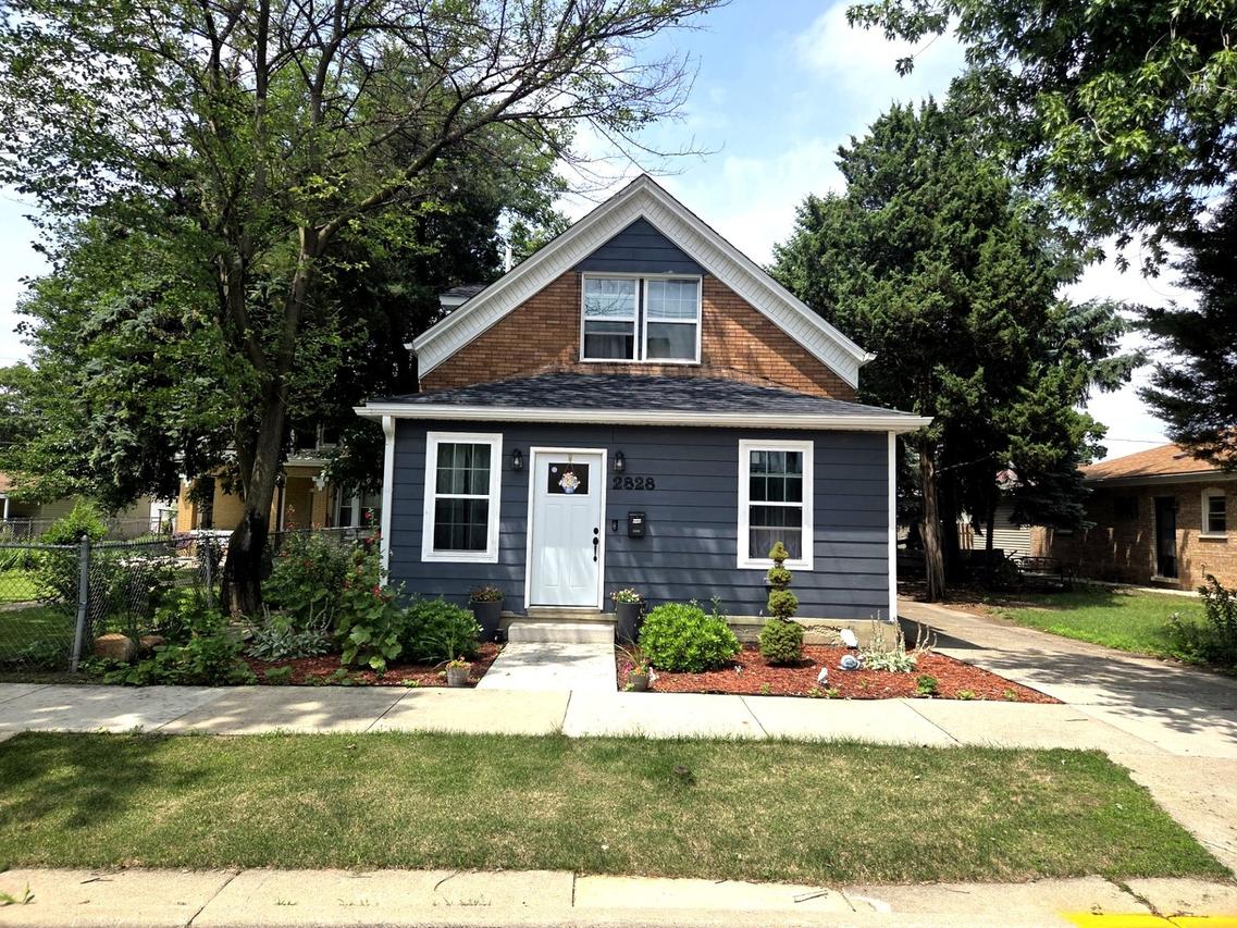 2828 Lombard Ave., Berwyn, IL 60402
