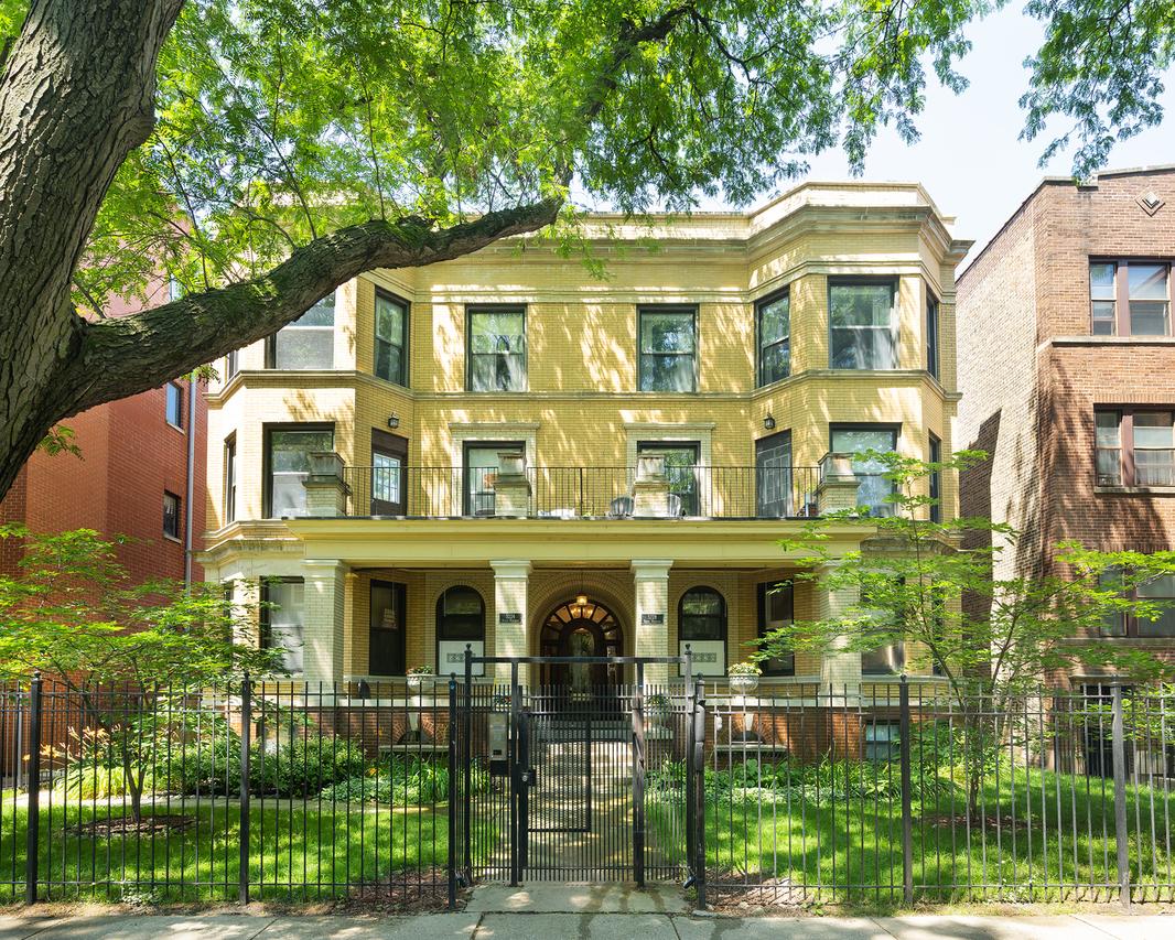 5224 N Winthrop Ave. #2C, Chicago, IL 60640