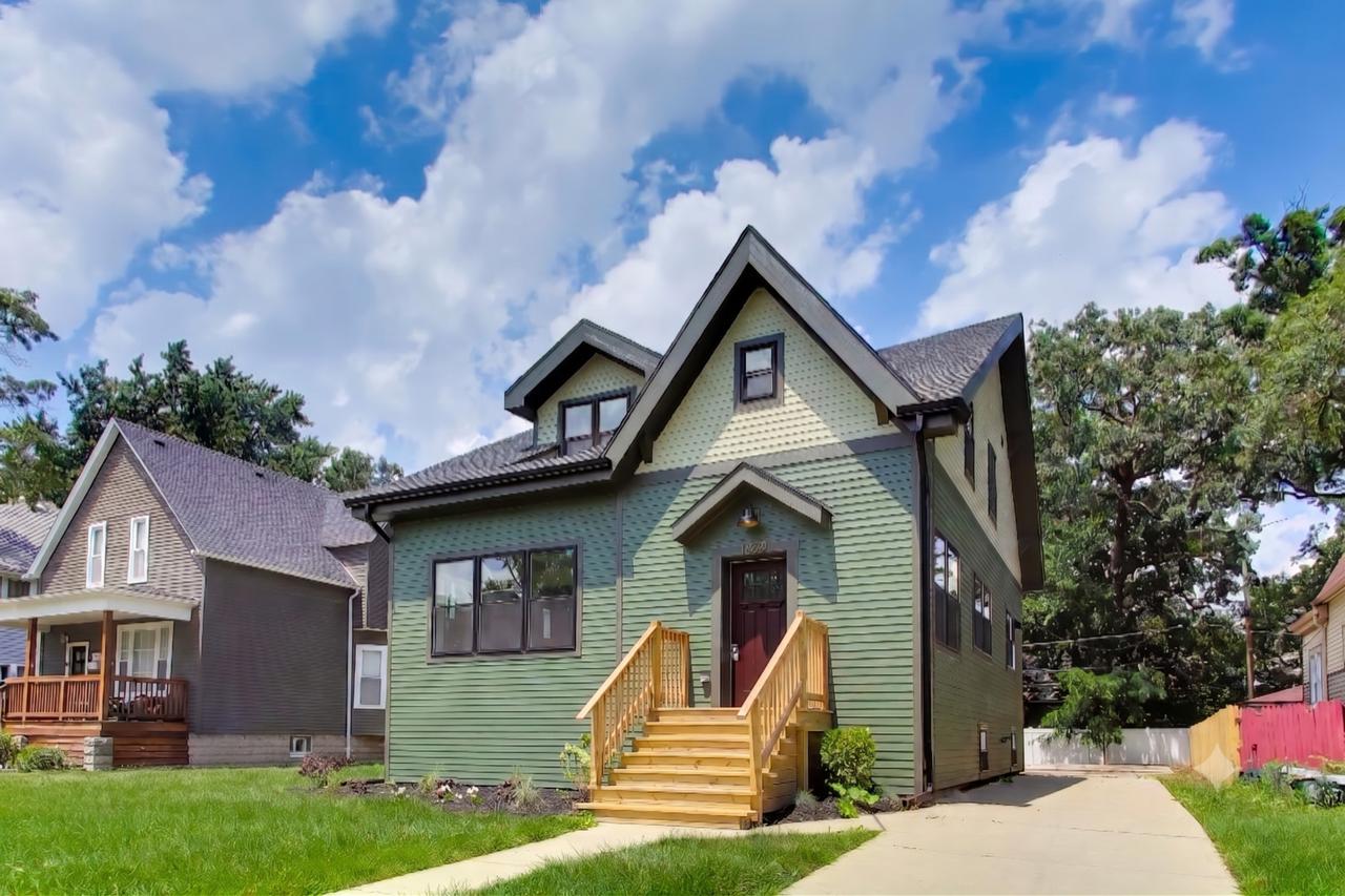 1632 W 100th Pl., Chicago, IL 60643