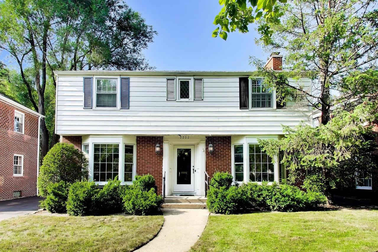 2222 Chestnut Ave., Wilmette, IL 60091