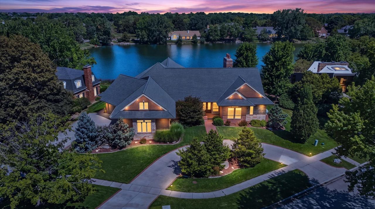 4014 Clubhouse Dr., Champaign, IL 61822