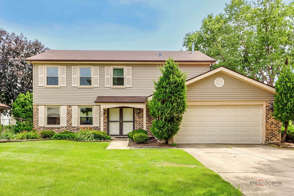 705 Partridge Dr., Schaumburg, IL 60193
