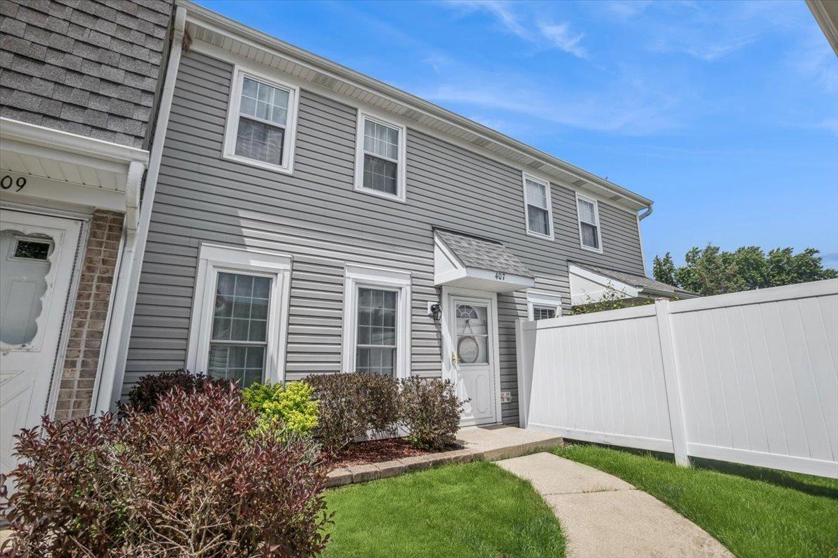 407 Chelsea Cove, Roselle, IL 60172