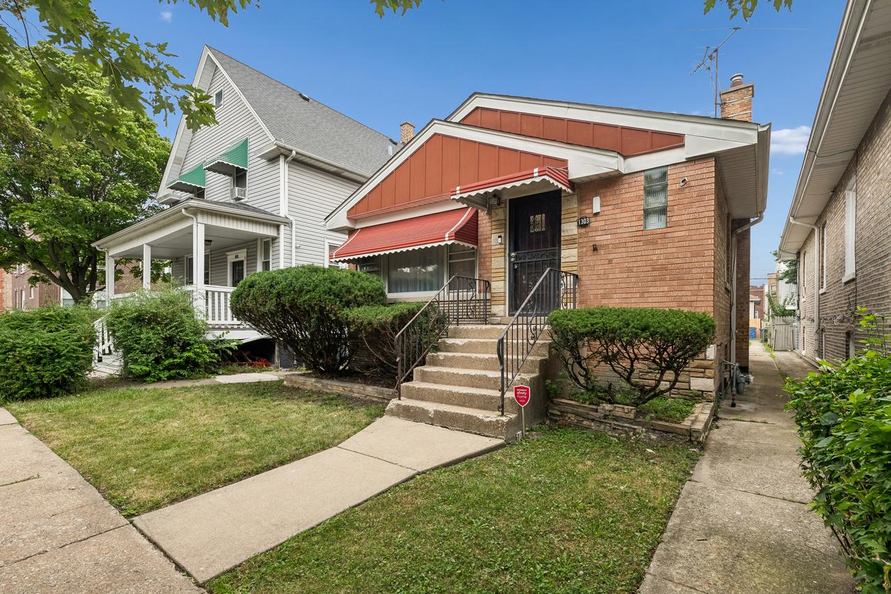 1303 S 59th Ave., Cicero, IL 60804