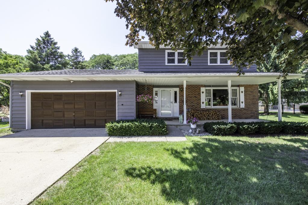 512 Cavin Ave., Winthrop Harbor, IL 60096
