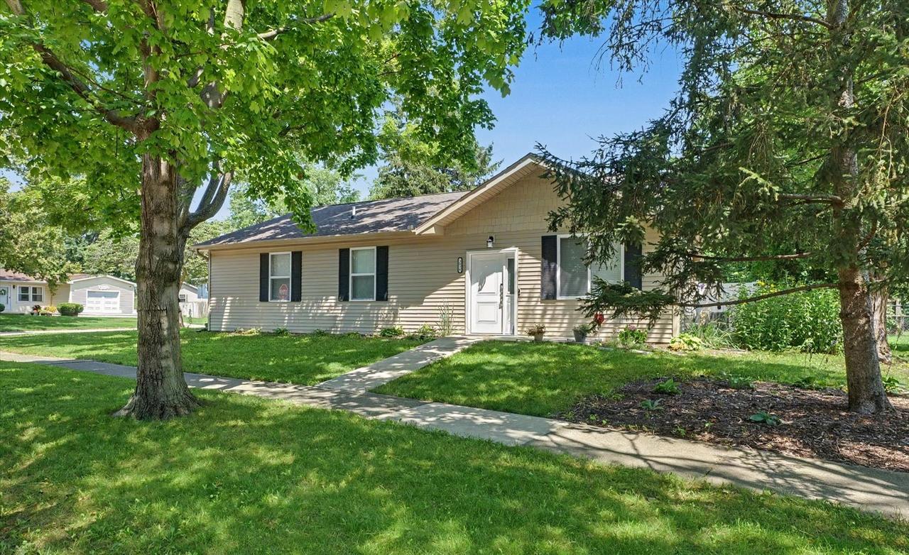 2014 Winchester Dr., Champaign, IL 61821