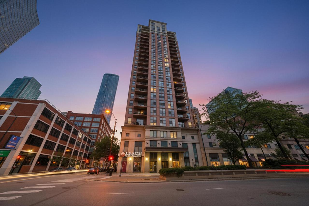 1101 S State St. #1004, Chicago, IL 60605