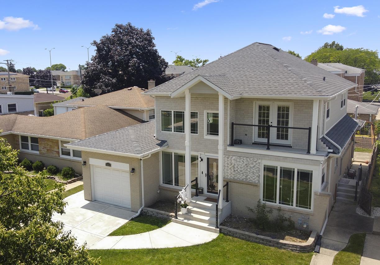 8820 N Elmore St., Niles, IL 60714