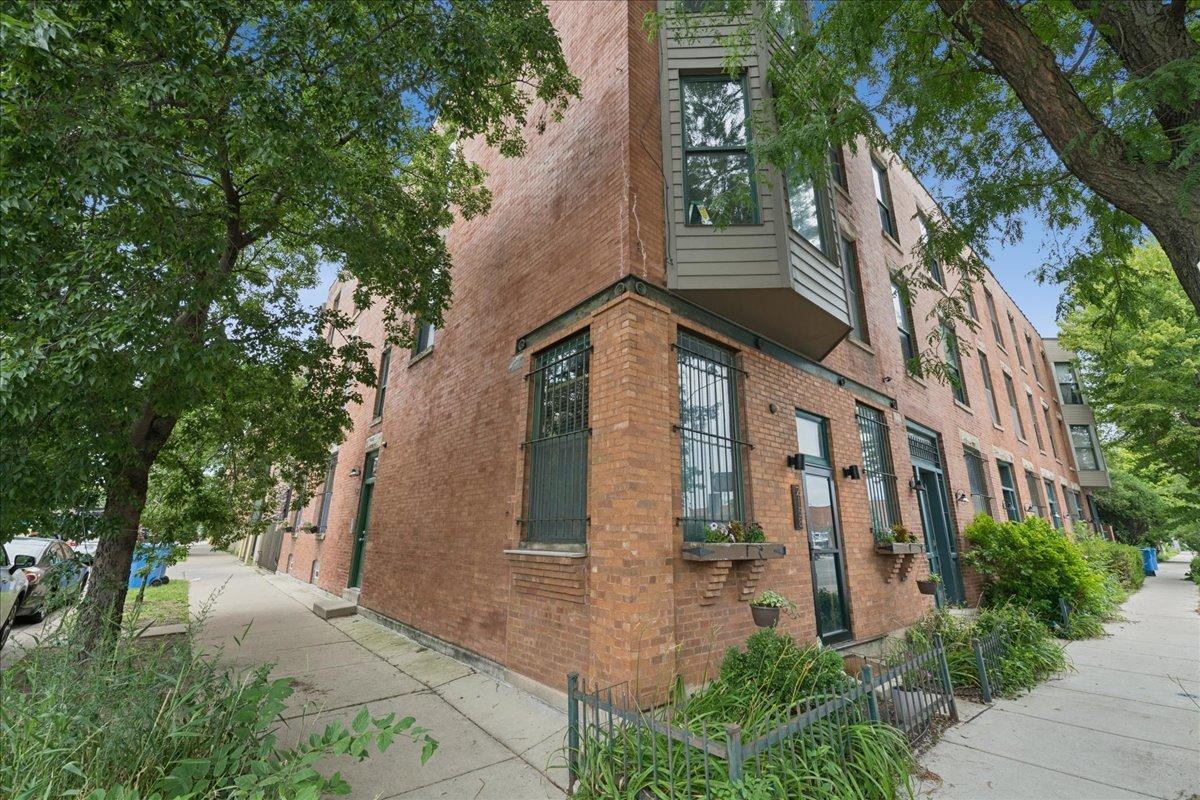 439 N Leavitt St. #3, Chicago, IL 60612