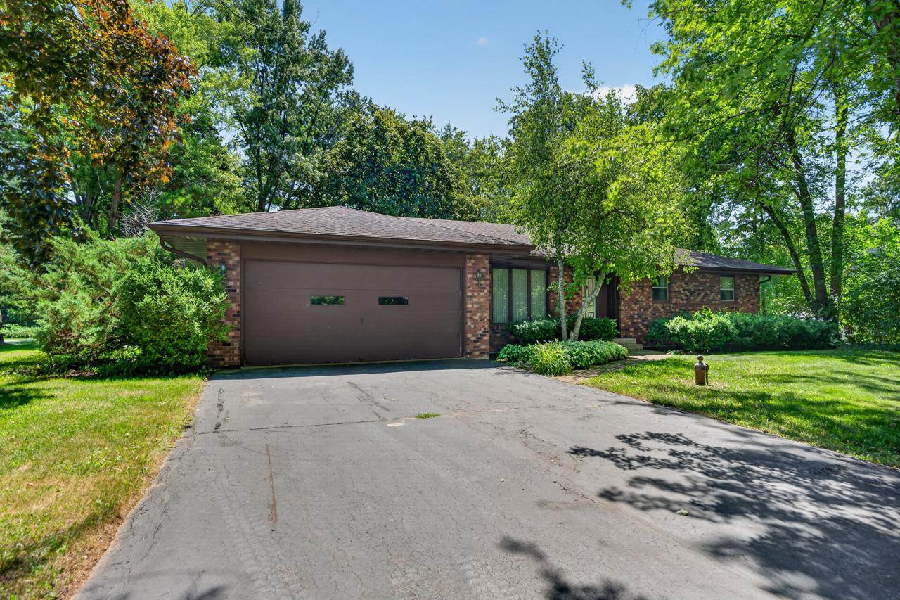 12241 Squirrel Tree Ln., Belvidere, IL 61008
