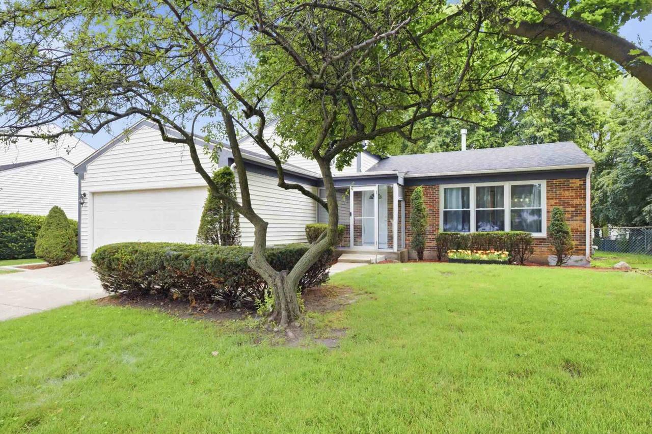 1115 Brandywyn Ln., Buffalo Grove, IL 60089