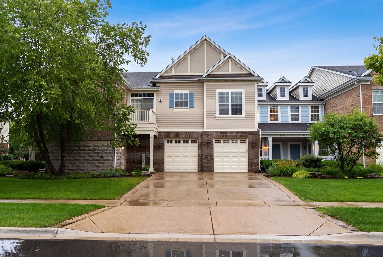 1379 Scarboro Rd., Schaumburg, IL 60193