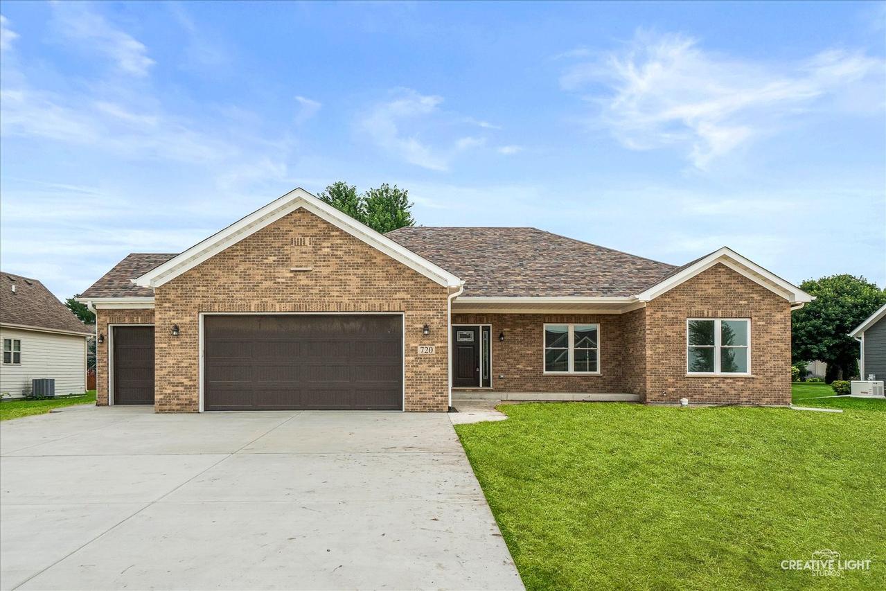 720 Bender St., Sandwich, IL 60548