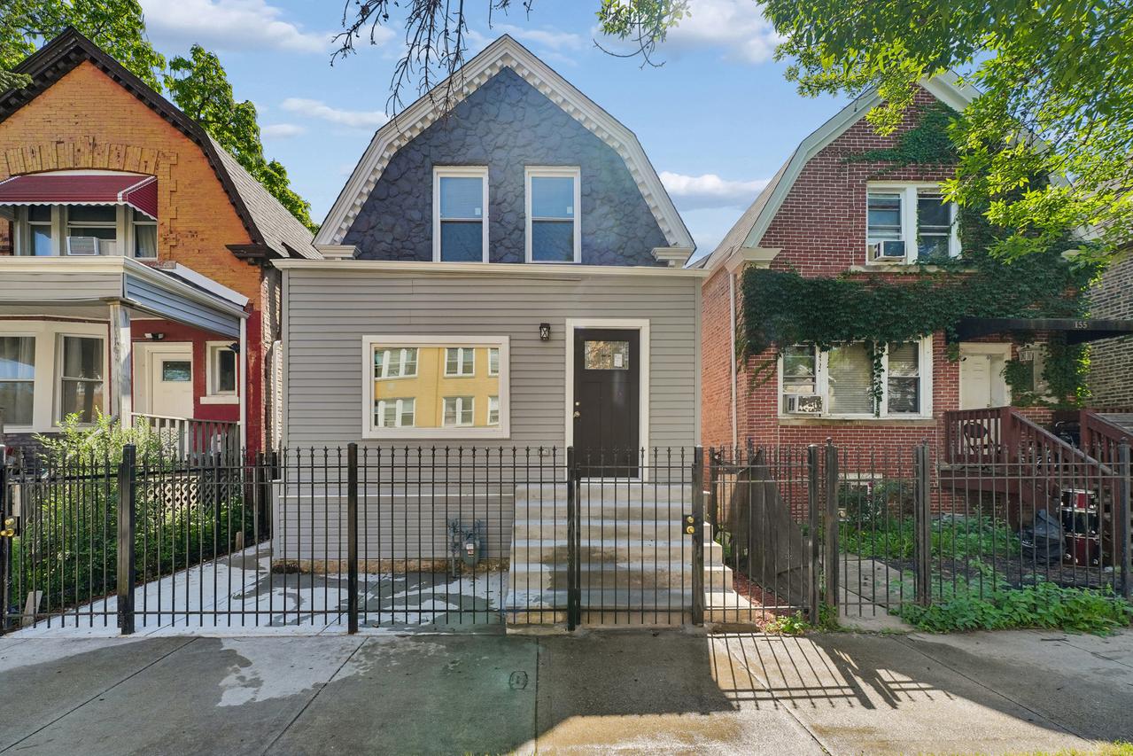 157 N Laramie Ave., Chicago, IL 60644