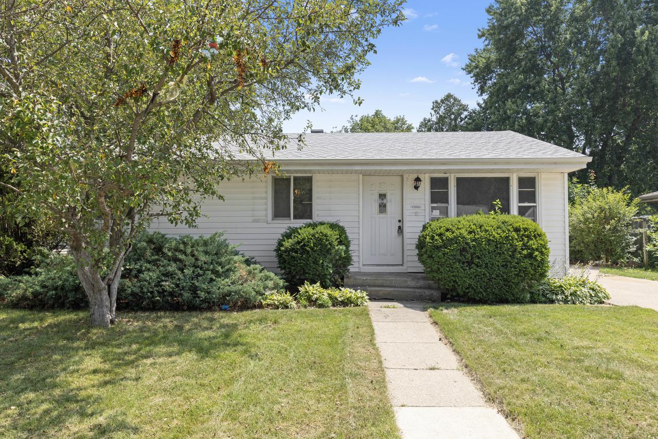 2221 Evans Ave., Loves Park, IL 61111