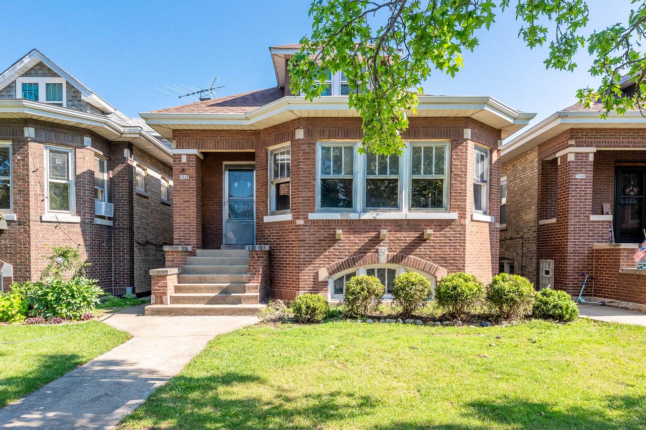 5346 W School St., Chicago, IL 60641