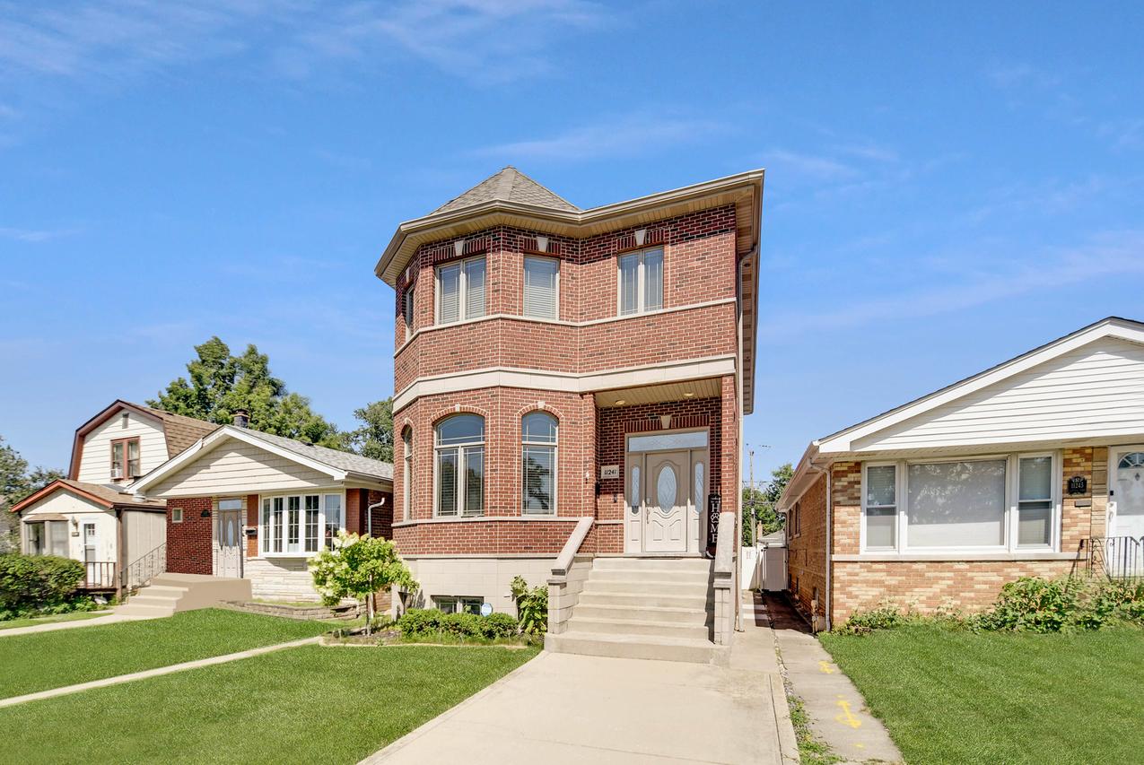 11241 S Central Park Ave., Chicago, IL 60655