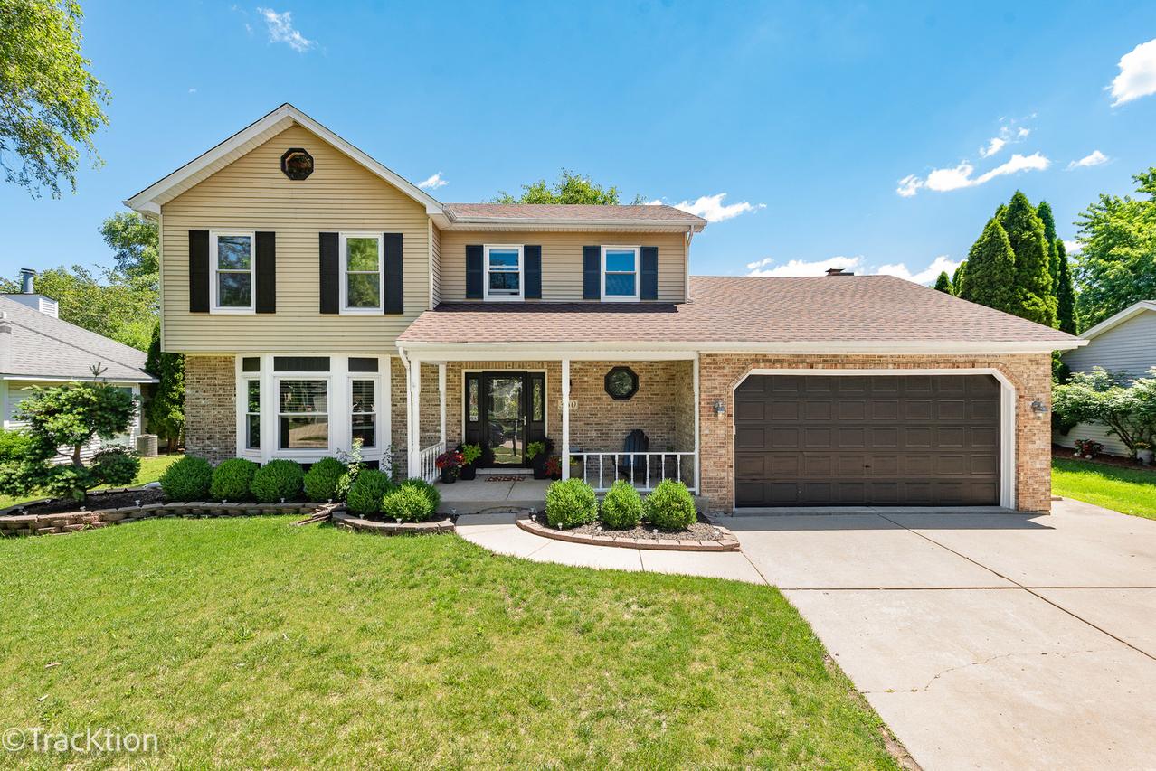 360 Lakeview Dr., Aurora, IL 60506