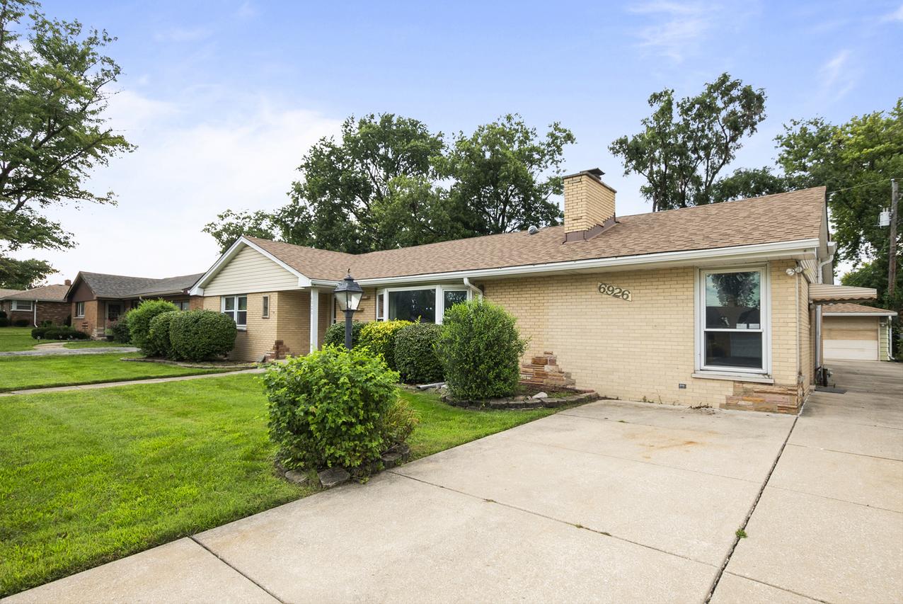 6926 W 115th Pl., Worth, IL 60482