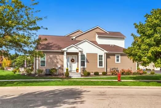 511 Amherst Dr., Sycamore, IL 60178