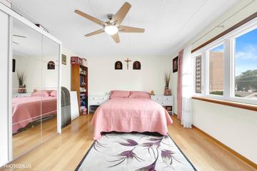1380 Oakwood Ave. #204, Des Plaines, IL 60016