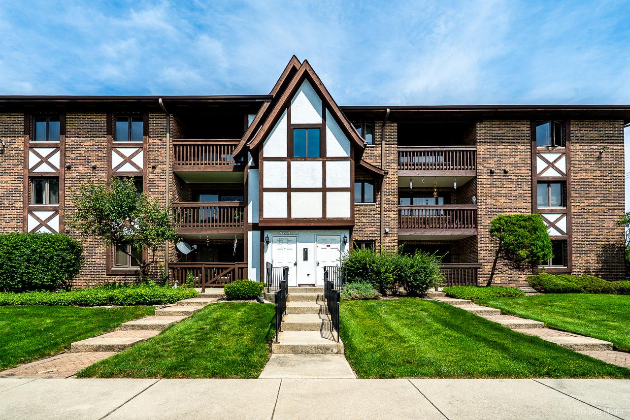 10251 Major Ave. #108, Oak Lawn, IL 60453