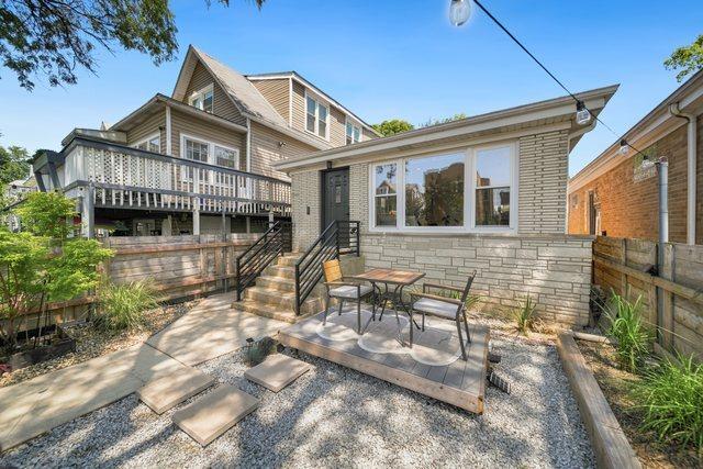 4605 N Harding Ave., Chicago, IL 60625