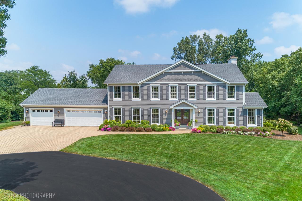 845 Wagner Rd., Glenview, IL 60025