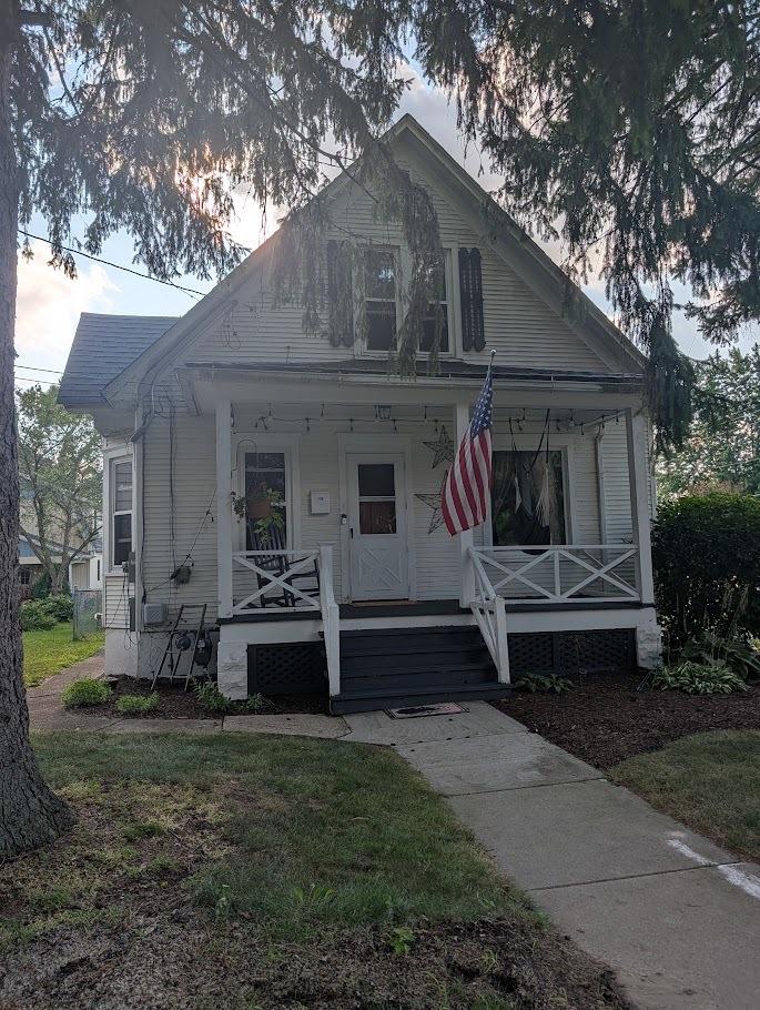 739 N 11th St., Dekalb, IL 60115
