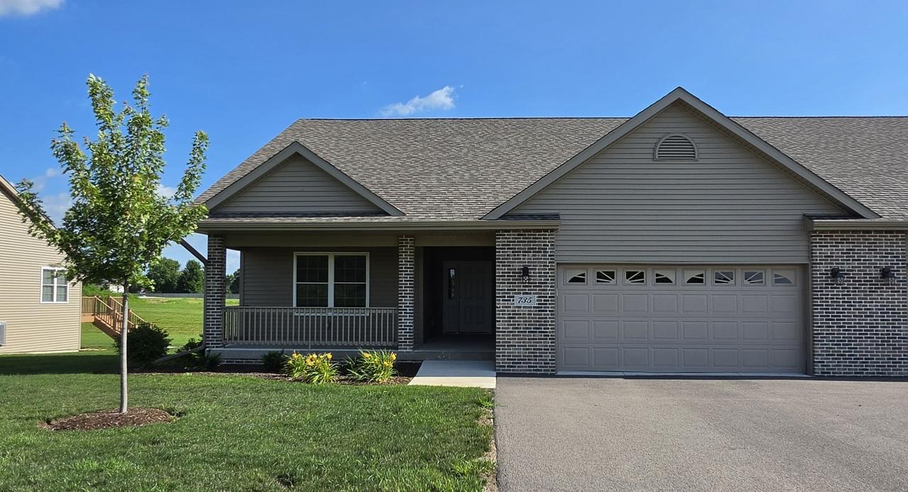 735 Yingling Dr., Dixon, IL 61021