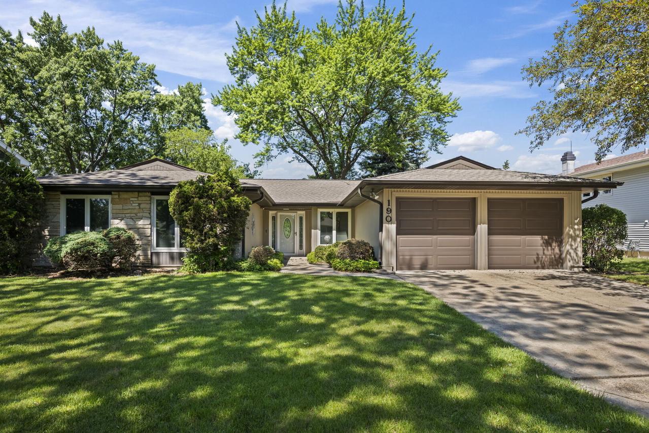 190 S Circle Ave., Bloomingdale, IL 60108