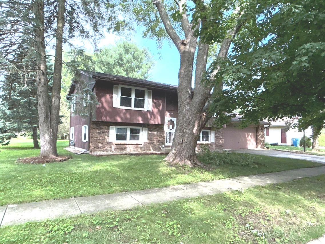 1085 Mallard Dr., Bradley, IL 60915
