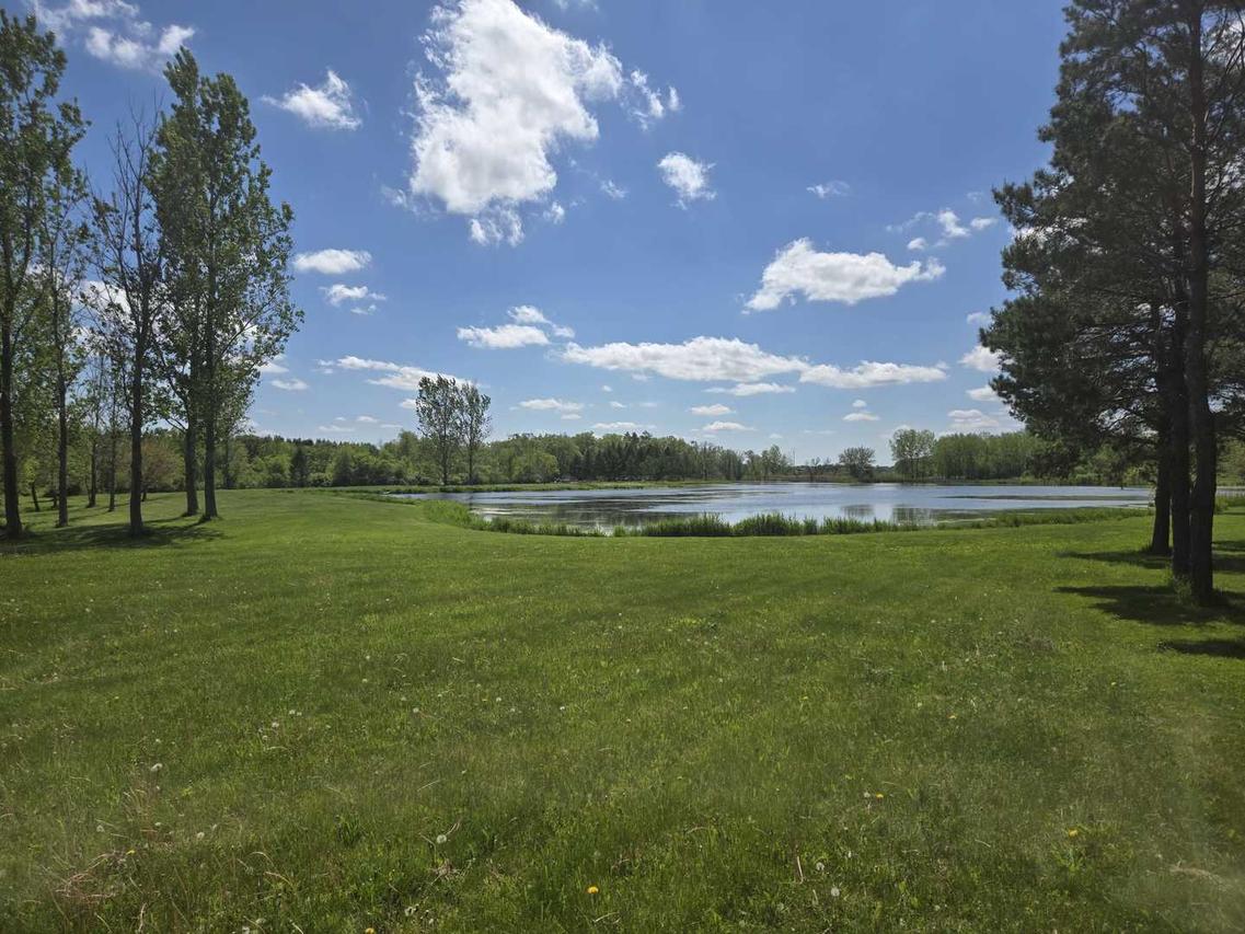 17310 Lincoln Rd., Harvard, IL 60033