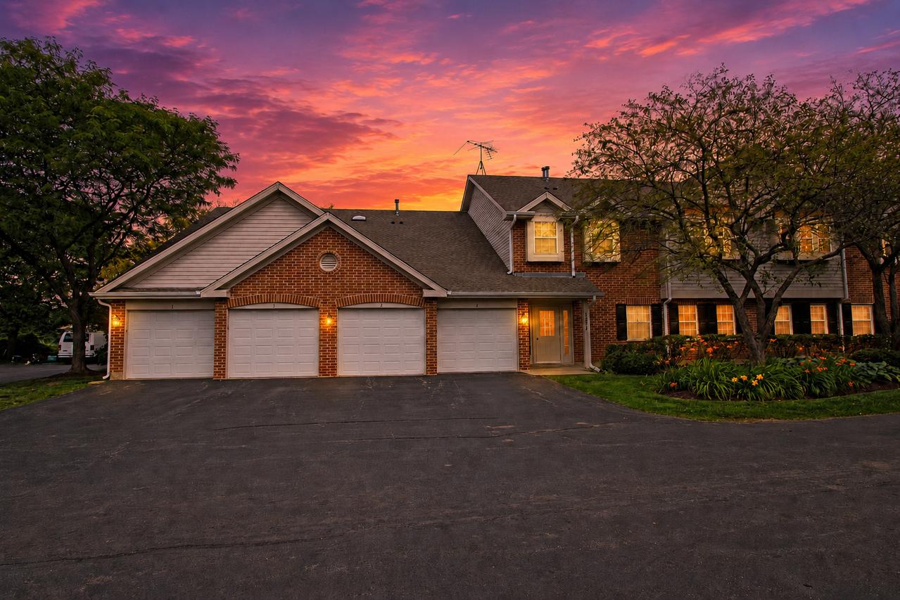 1377 E Evergreen Dr. #2, Palatine, IL 60074