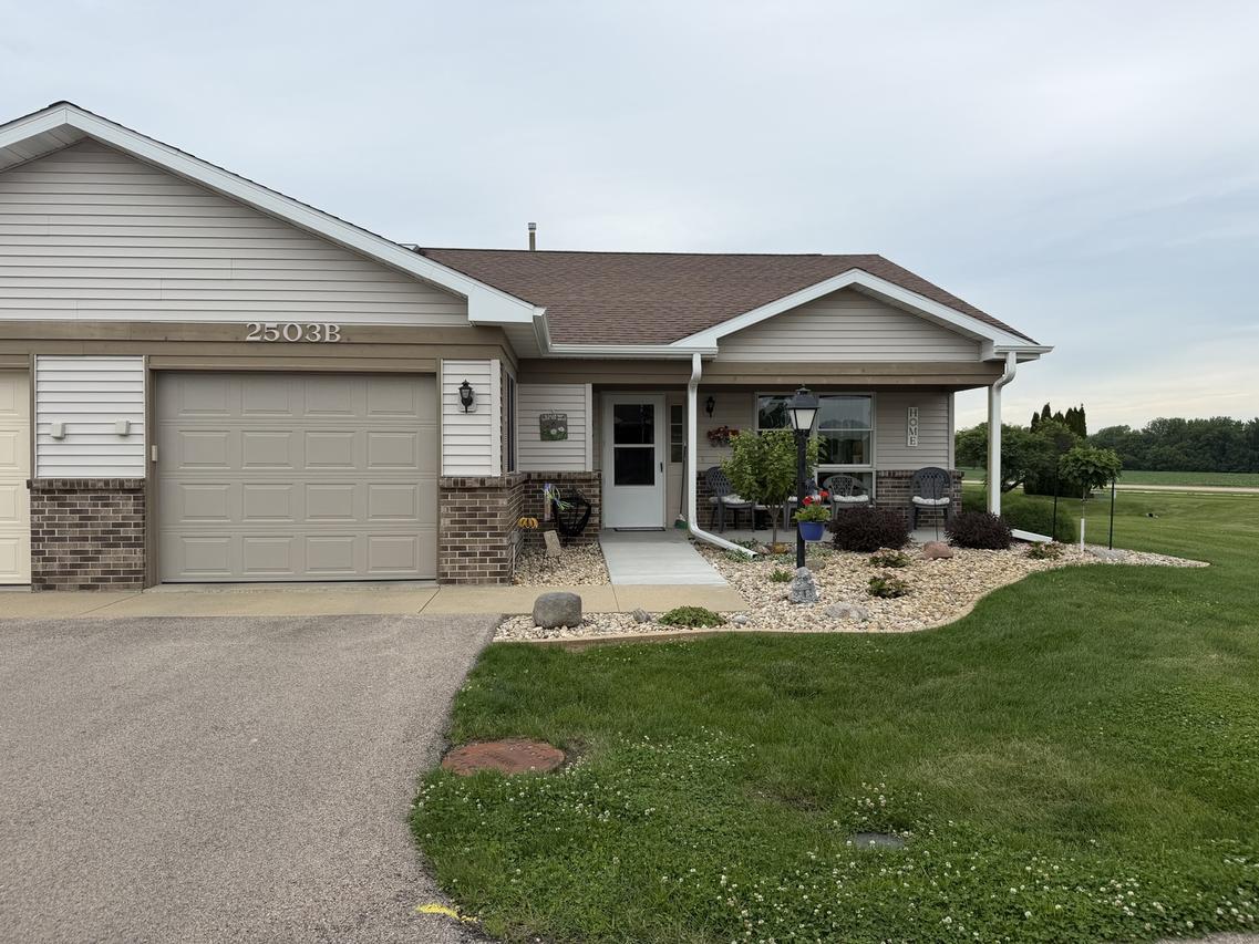 2503 Katey Ct. #B, Sterling, IL 61081