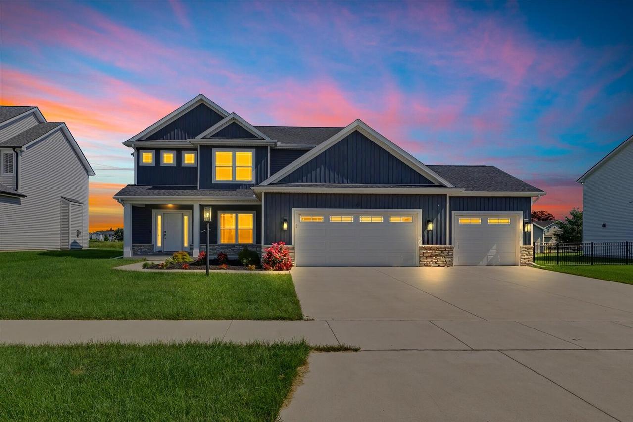 412 Sutton St., Savoy, IL 61874