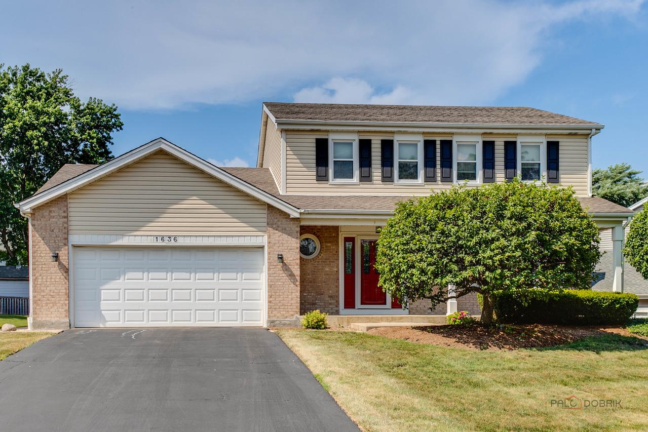 1636 Green River Dr., Schaumburg, IL 60194
