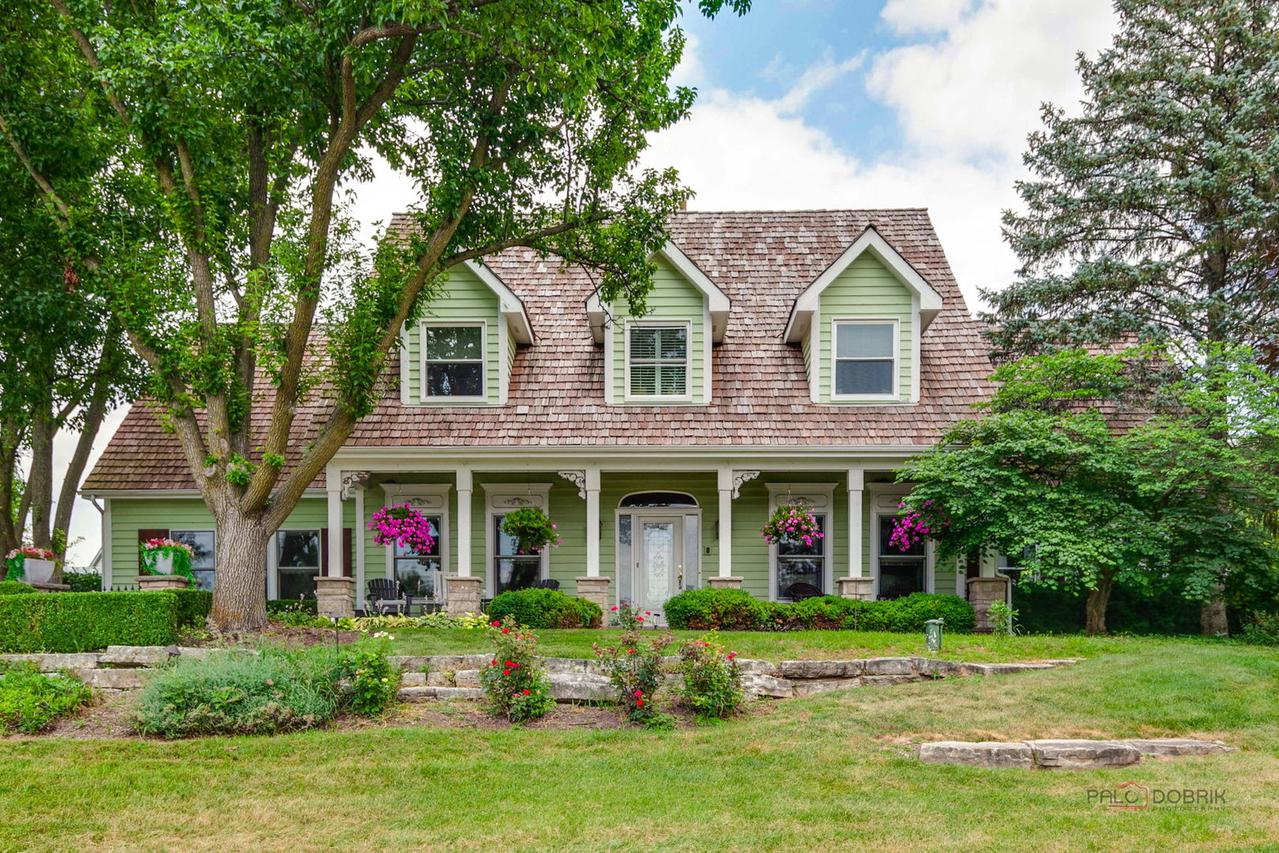5580 Hilltop Ln., Libertyville, IL 60048