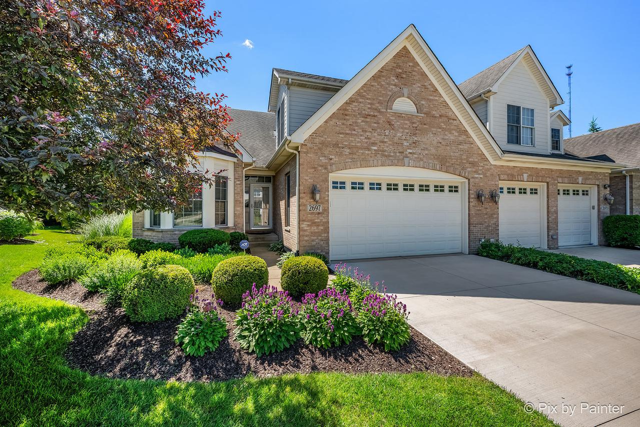 2697 Nicole Cir., Aurora, IL 60502