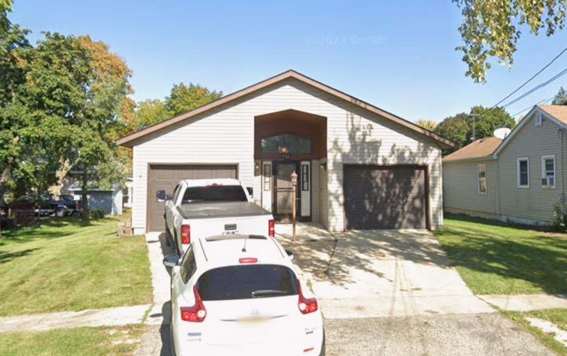 716 E 4th St., Belvidere, IL 61008