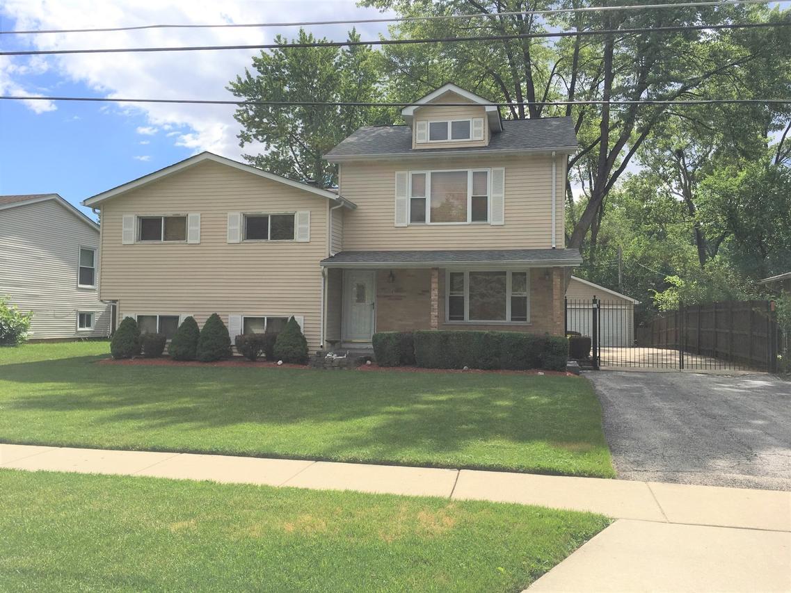 1373 Glen Ellyn Rd., Glendale Heights, IL 60139