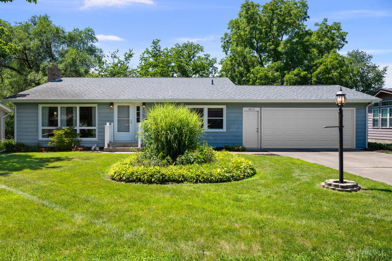 4517 5th Street A, East Moline, IL 61244
