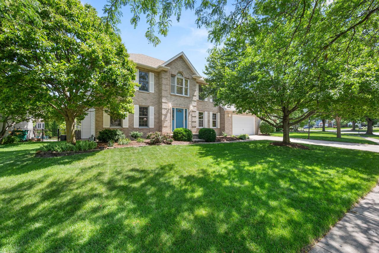 1239 Yorkshire Dr., Sycamore, IL 60178